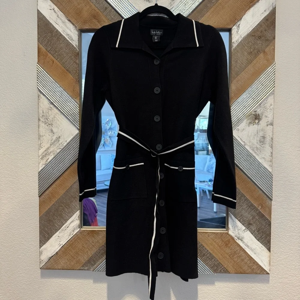 Bundle of Size Small Dresses - Picture 5 of 11